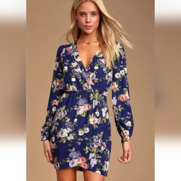 Lulus Dresses & Skirts - Lulus Wrap Dress